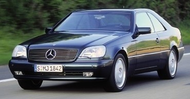 Schrägansicht des Fahrzeugs von vorne links